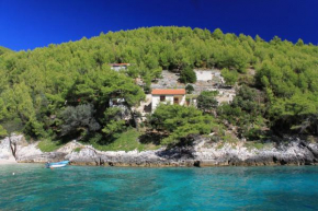 Отель Secluded fisherman's cottage Cove Bratinja Luka, Korcula - 12599  Корчула